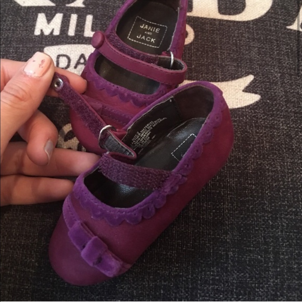 Purple infant shoes - Picture 3 of 4